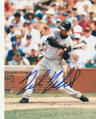 NICK MARKAKIS BALTIMORE ORIOLES ACTION SIGNED 8x10 - 第 1/1 張圖片