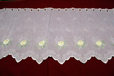 Bistrogardine weiß mit gelben Rosen bestickt 90 x 45 cm Gardine Scheibengardine - Bild 1 von 2