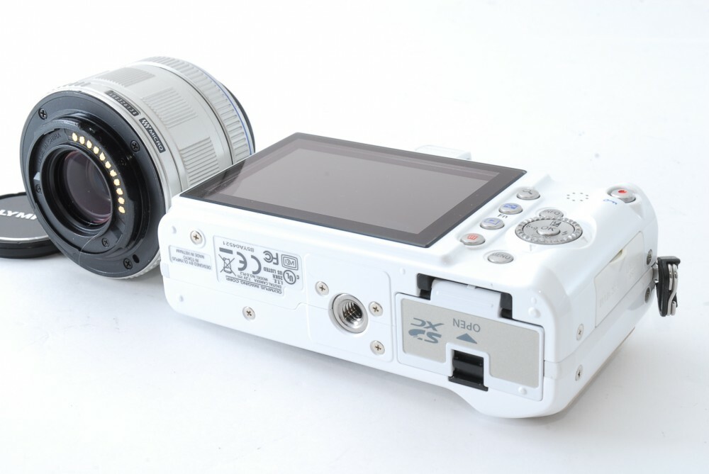 OLYMPUS PEN E-PL2/M ZUIKO14-42mm (良品） OLYMPUS PEN E-PL2 14-42mm F3.5-5.6 40-150mm F4-5.6