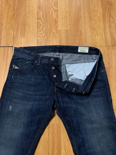 Diesel Industry Jeans Mens 33x30 Regular Slim Tapered Darron Denim Button Fly