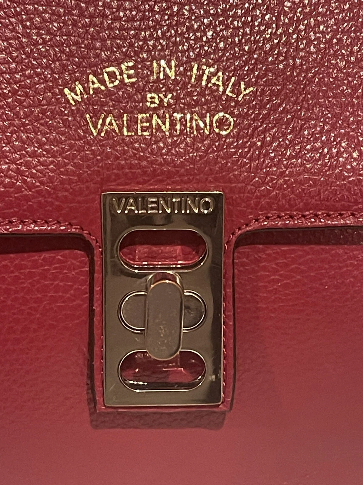 Valentino by Mario Valentino Classics Claire borsa a mano lampone