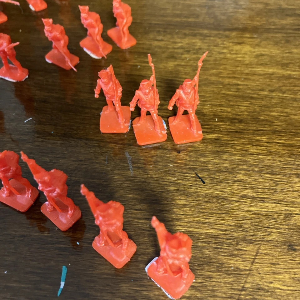 36 Soldatini Plastica 1/72, Penso Inglesi del Periodo Napoleonico Usati. - Immagine 4 di 4