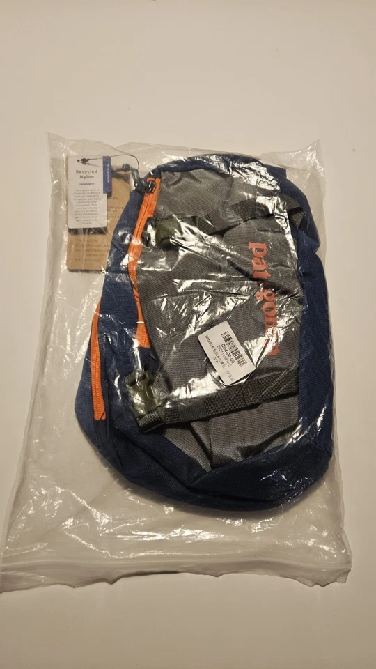 Patagonia Atom 8L compact, Water-Resistant Sling for Sport & Travel, Blue & Grey - Image 2 of 4