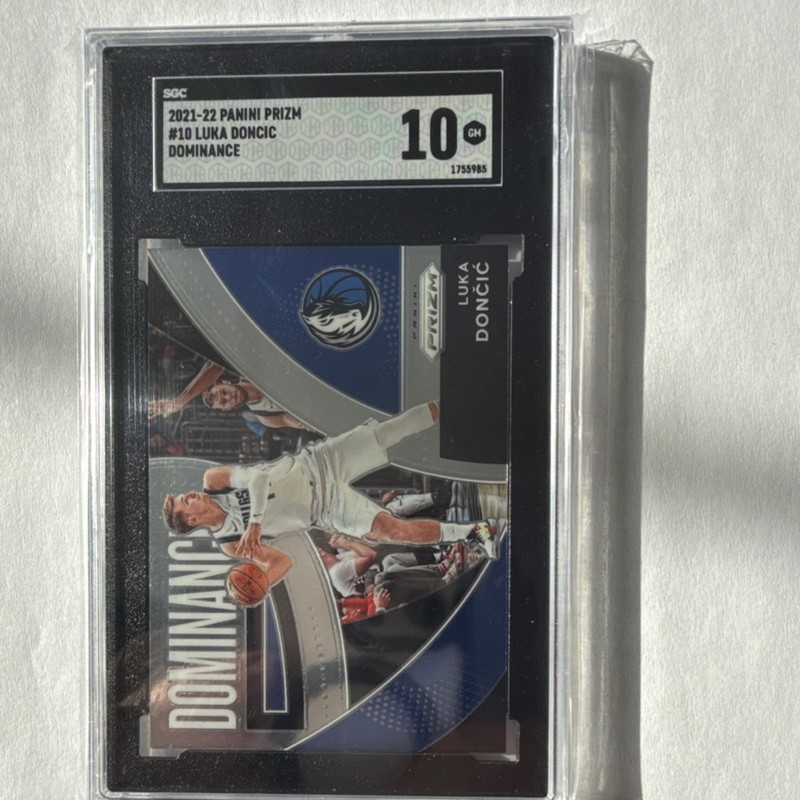 SGC 10 2021-22 Panini Prizm Luka Dončić #10 Dominance GEM MINT