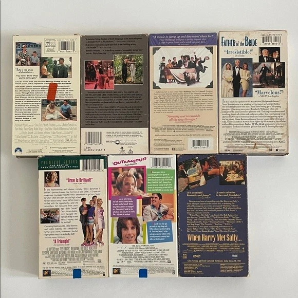 Classic Romance and Comedy VHS Collection: Forrest Gump, Dirty Dancing ... - Image 2 of 4