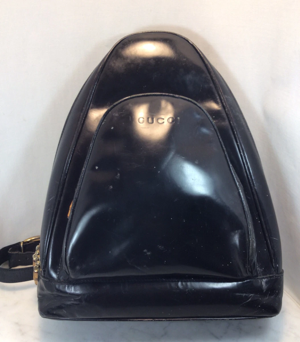 GUCCI VINTAGE PATENT LEATHER BLACK BOAT SHAPED SHOULDER BAG - Still in  fashion