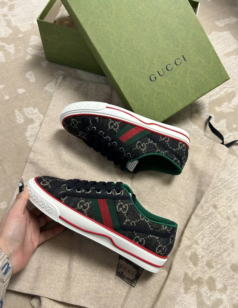 Gucci Tennis 1977 'Black Ivory' Women 606110 UN320 1291 | eBay