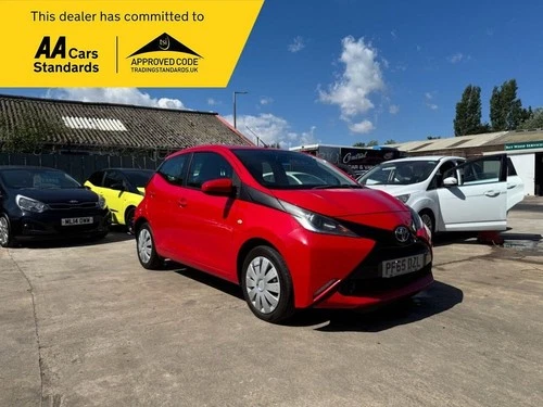 2015 Toyota AYGO 1.0 VVT-i x-play Hatchback 5dr Petrol Manual Euro 5 Euro 5 (68  - Picture 1 of 18