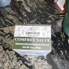 Lemant Extracts Comfrey Salve Restorative Herbal Blend, Body, 4 oz (113g)