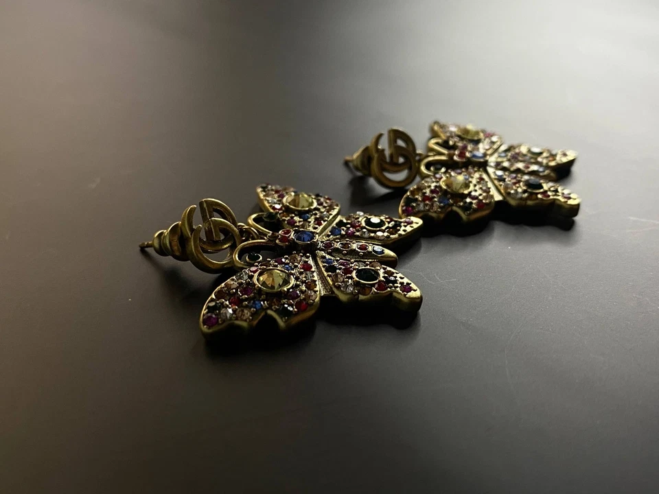 Pendientes colgantes Gucci GG multicolor pavé diamantes de imitación mariposa Foto 4 de 4