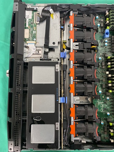 DELL PowerEdge R630 Server 384 GB RAM (24*16) - Picture 10 of 12