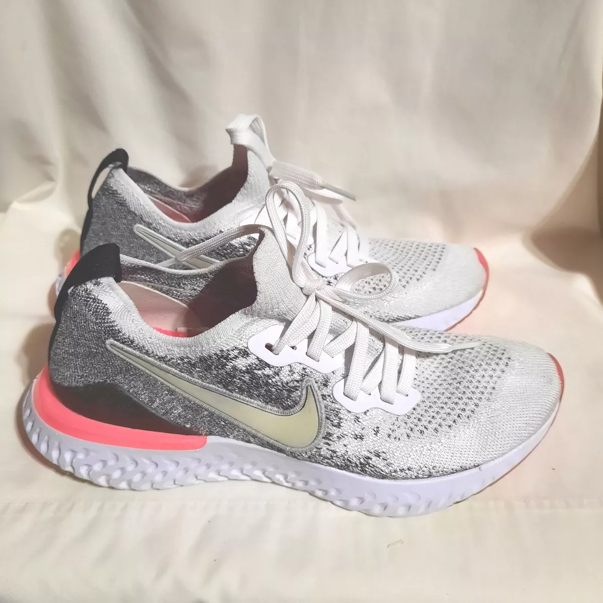 Epic react flyknit top 1 women's grey