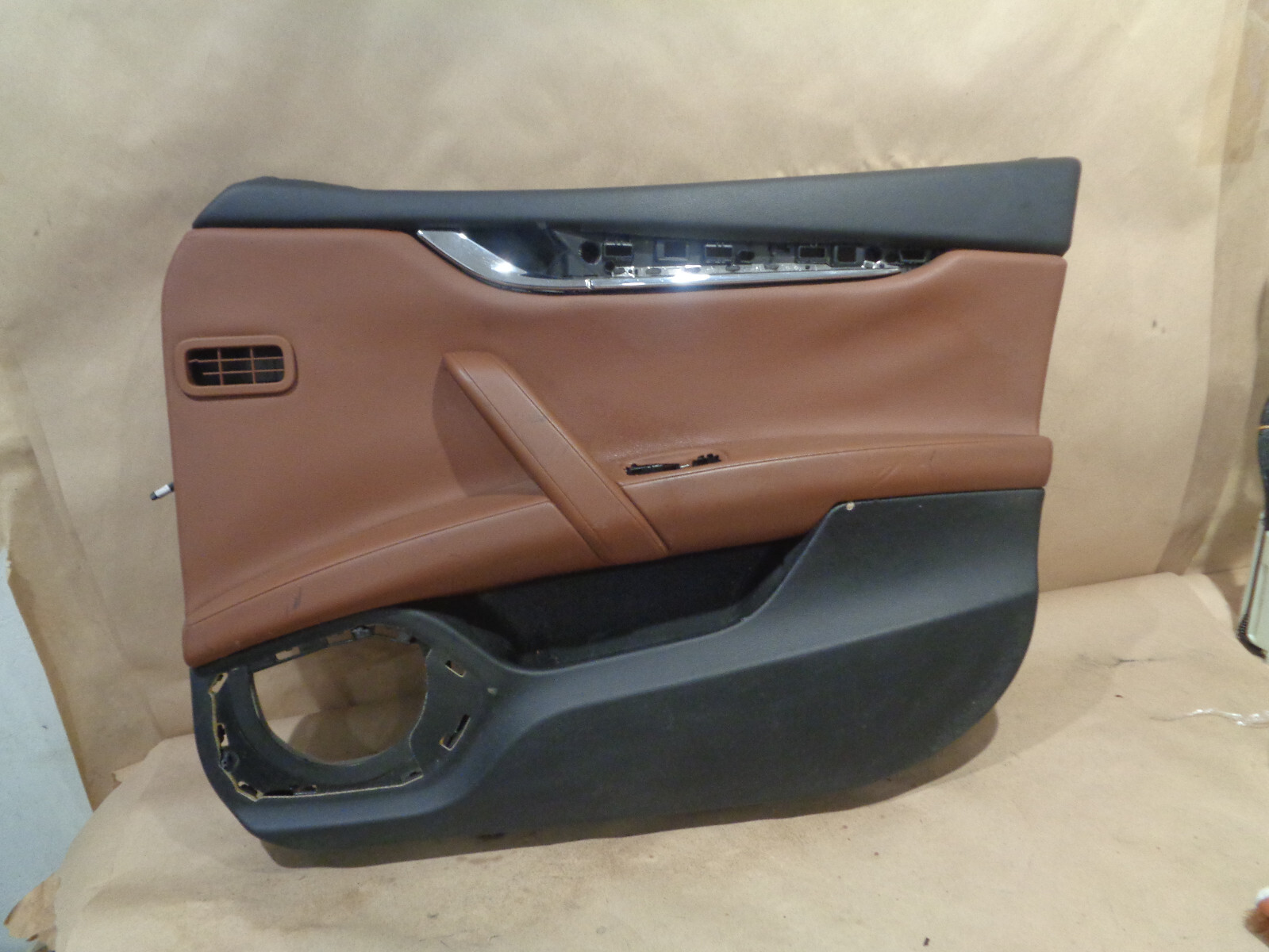 Maserati Quattroporte M156 2015 RH Front Interior Door Panel