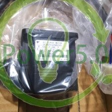 NEW YASKAWA SGMPH-01BAA41 Servo Motor 