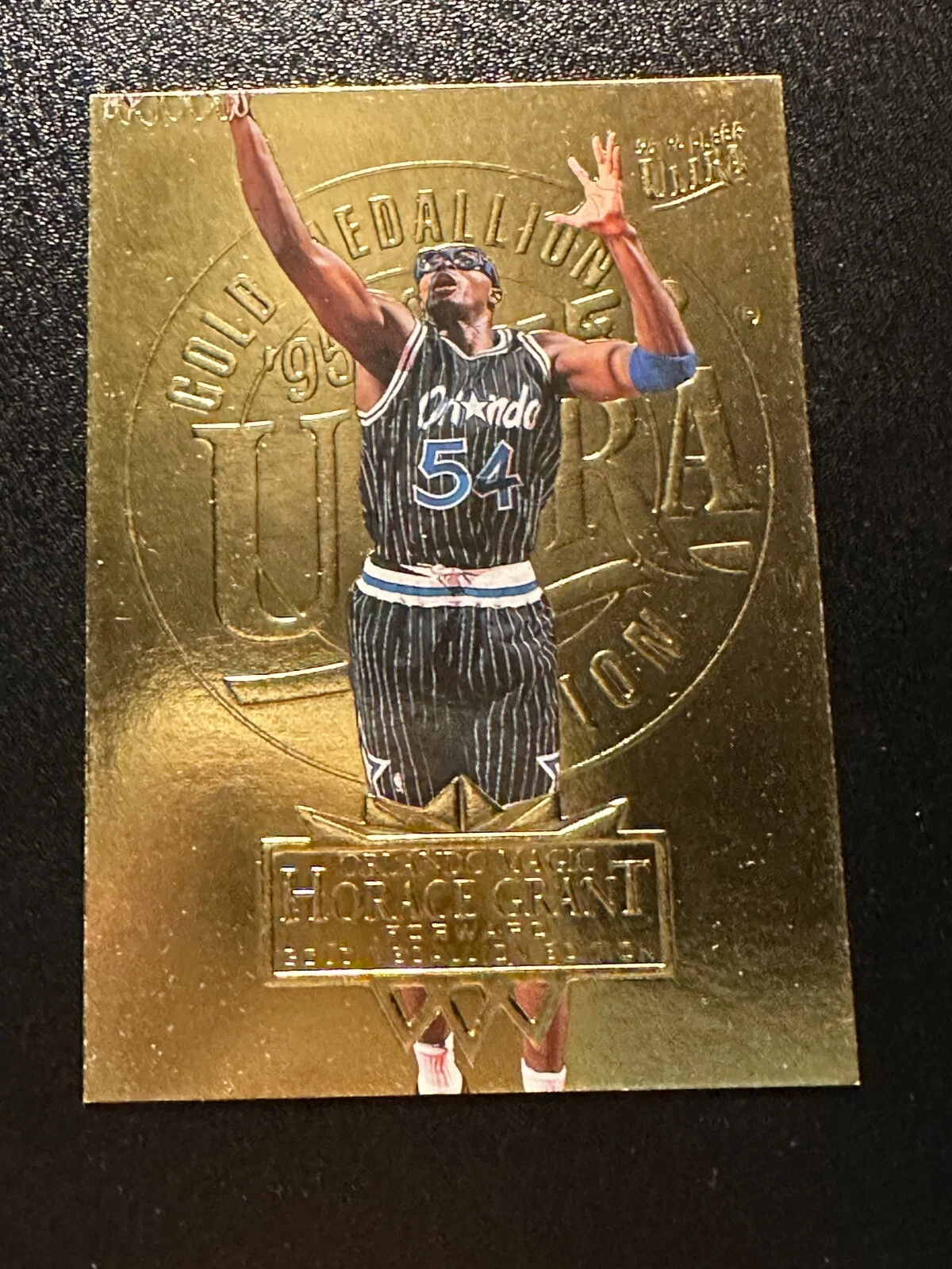 1995-96 Fleer Ultra Gold Medallion Horace Grant #124. Magic