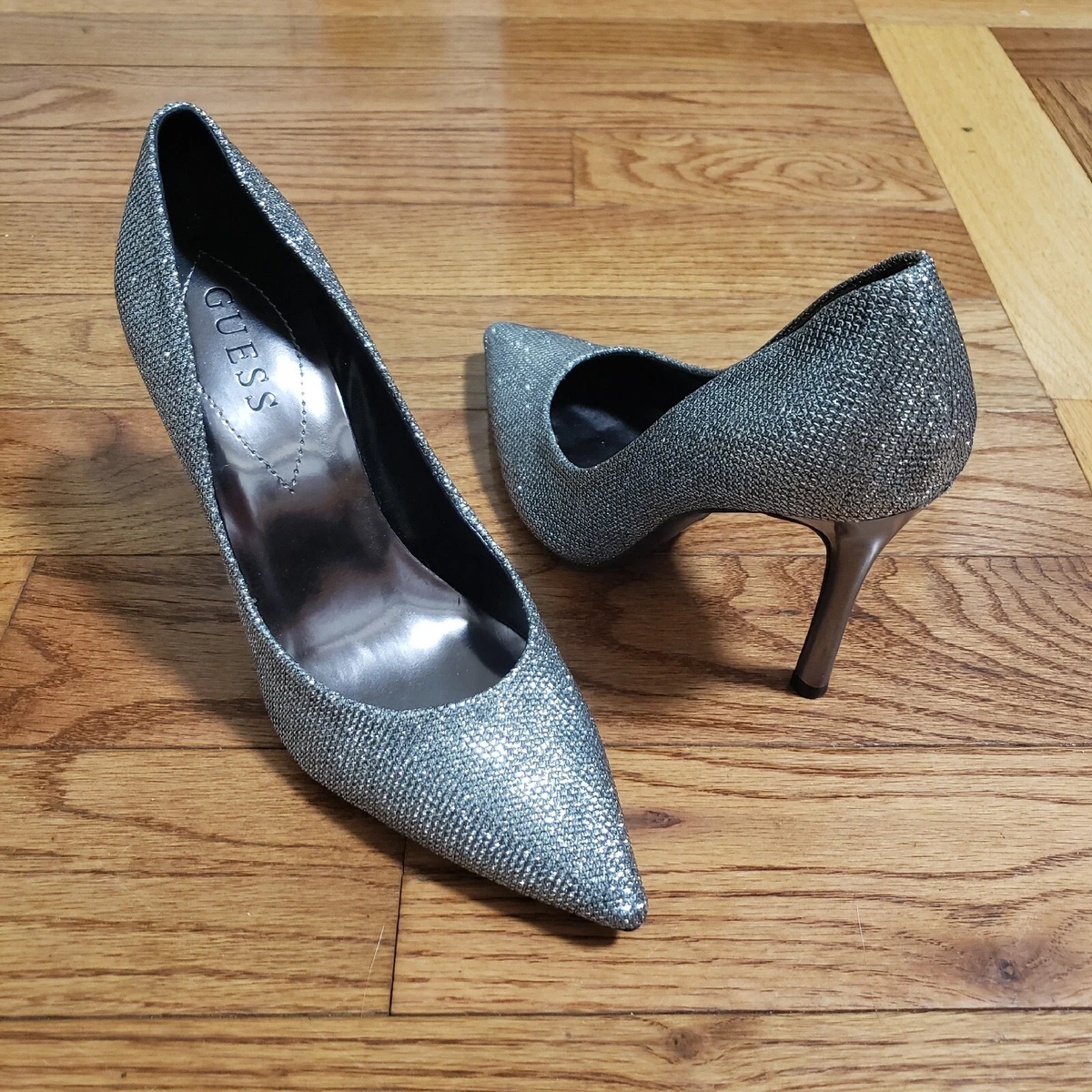 Guess pointed toe pumps cheap