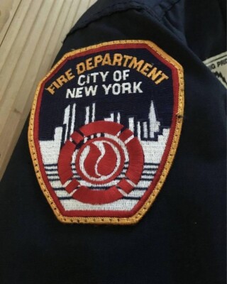 激レア！FDNY救急隊ファイヤーマンコート☆サードウォッチシカゴ・ファイア 消防 Ultra Rare FDNY EMS Firefighter Coat Third Watch Chicago Fire F/S