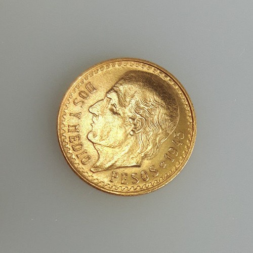 2 1/2 pesos 1945 dos y medio pesos mexican gold coin .900 gold