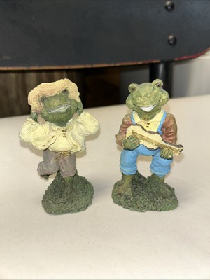 Lot Of 2 Vintage Frog Figurines Playing Guitar And Dancing So Cute!
