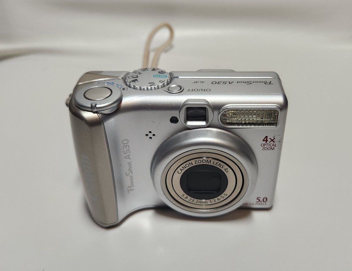 Canon PowerShot A530 5.0メガピクセル Canon PowerShot A530 5.0MP Digital Camera Silver 4x Optical Zoom