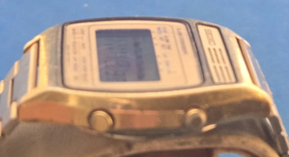 Reloj de cuarzo digital Seiko vintage años 80 para hombre.Modelo #A158-51599 ENVÍO GRATUITO. Foto 4 de 4