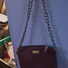 Steve Madden Burgundy Pebbled Zip Shoulder Bag Gold Chain Strap Solid Women