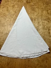 Vintage Linen Tablecloth Round 70”