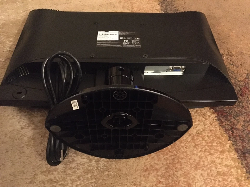 Compaq - Model WM766A, LCD Widescreen Monitor - Image 2 of 4