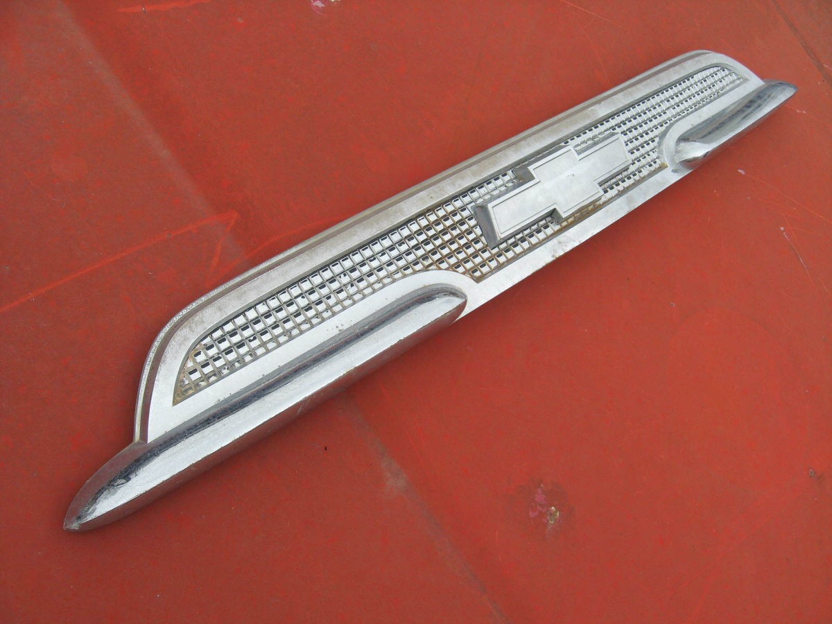1959 59 CHEVROLET APACHE PICKUP TRUCK HOOD EMBLEM ORNAMENT CHROME