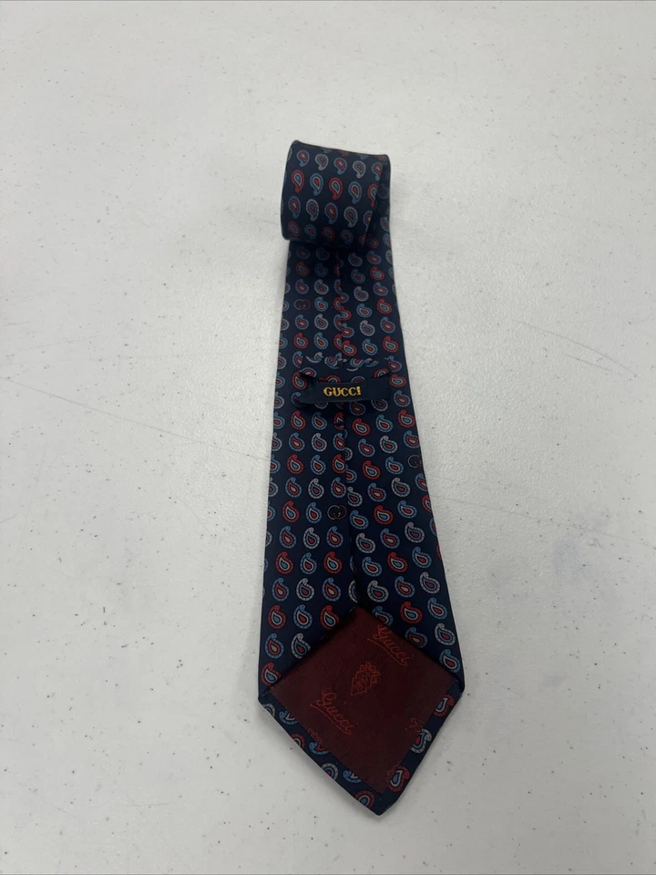 Corbata de cuello Gucci para hombre azul marino y rojo cachemir seda $395 Foto 2 de 4