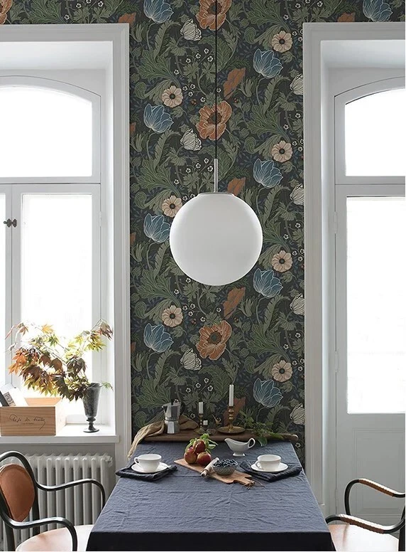 Papel pintado A Street Anemone multicolor floral escandinavo, 56 pies cuadrados/perno Foto 3 de 4