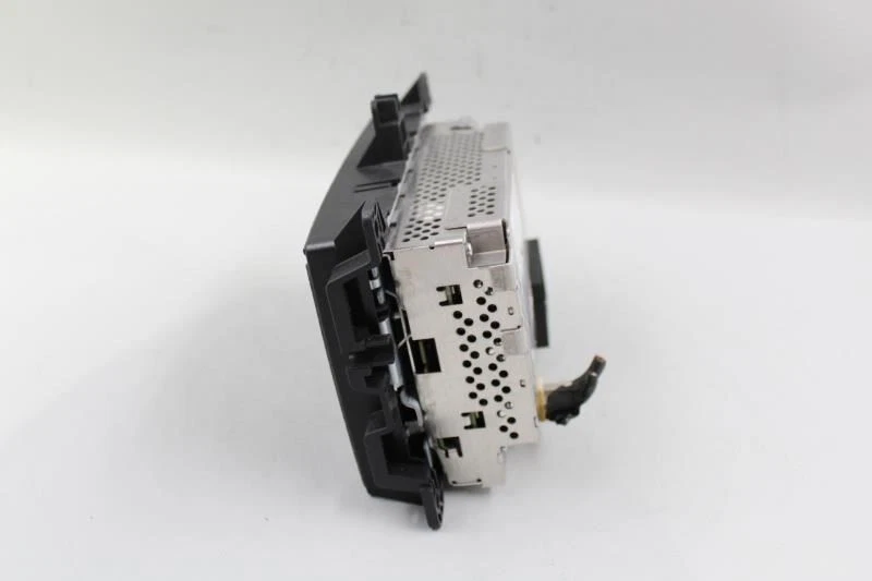 Audio Equipment Radio Fits 2017 JEEP GRAND CHEROKEE OEM #31259 - Image 3 of 4