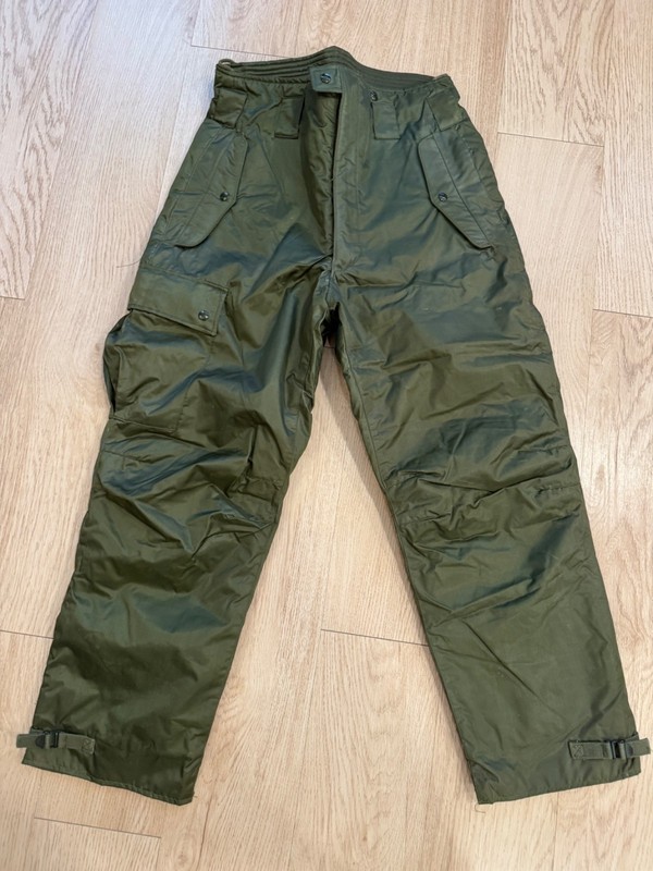 Vintage US Military USGI ECWCS A1 Extreme Cold Weather Insulated Trousers Medium