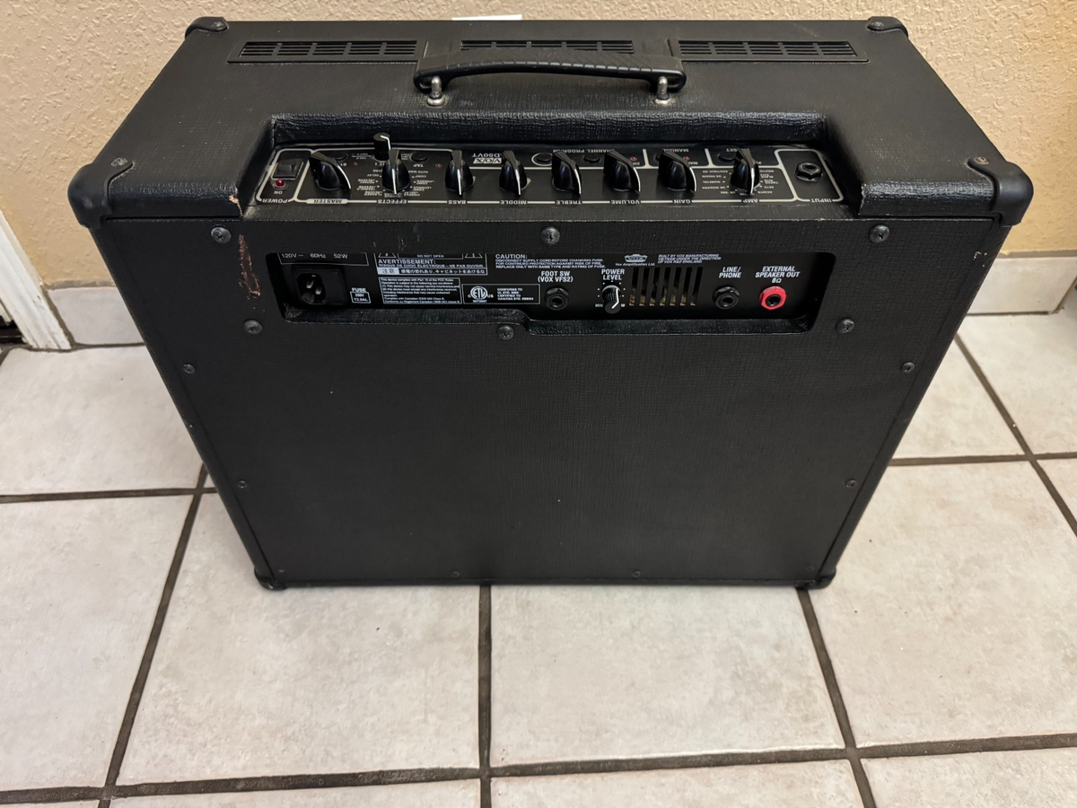 Vox Valvetronix AD50VT 50-Watt Guitar Combo Amplifier | eBay Vox Valvetronix AD50VT 50-Watt Guitar Combo Amplifier | eBay