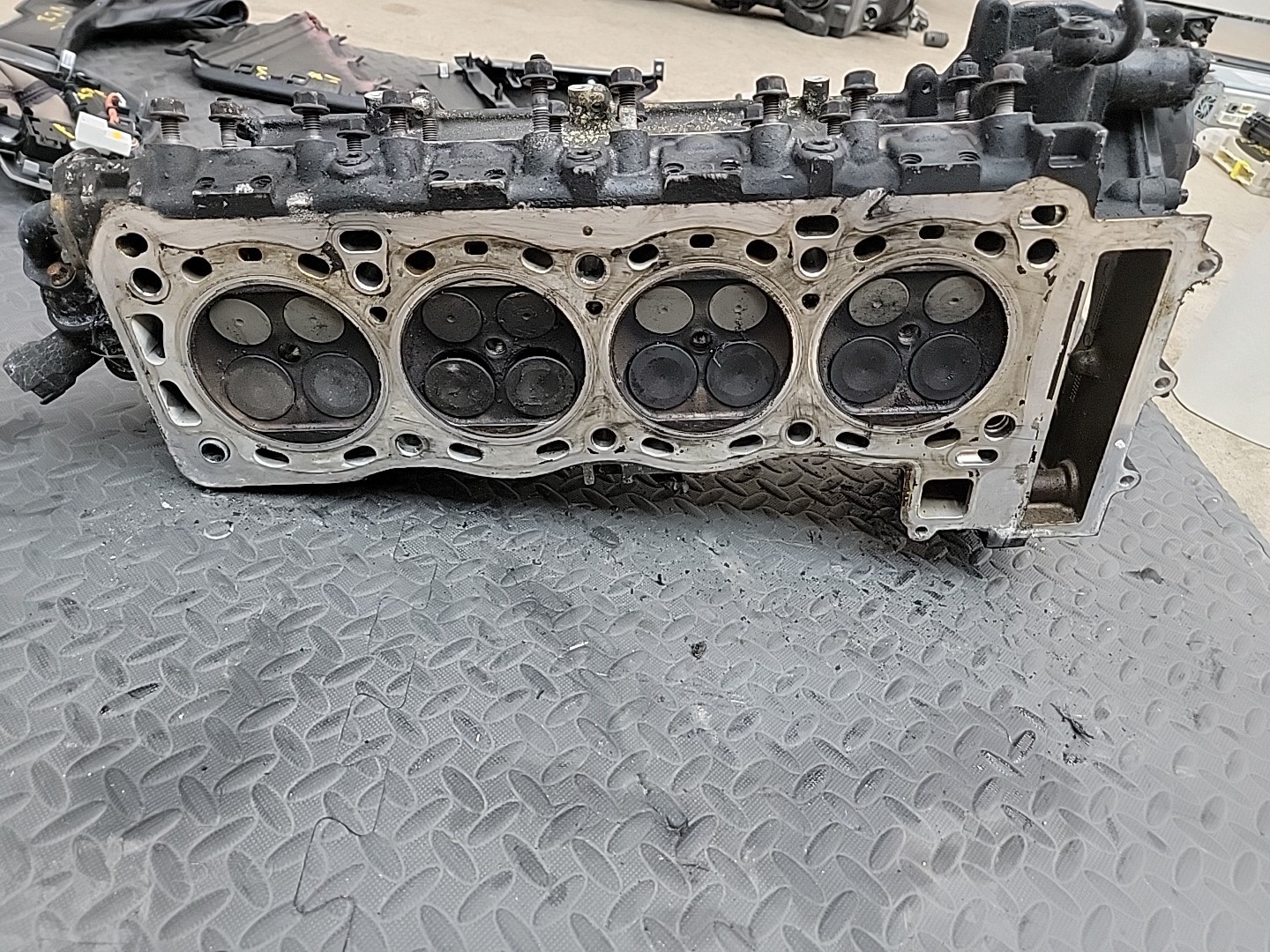 McLaren 720S Passenger Right Engine Cylinder Head 13F0553CP Oem