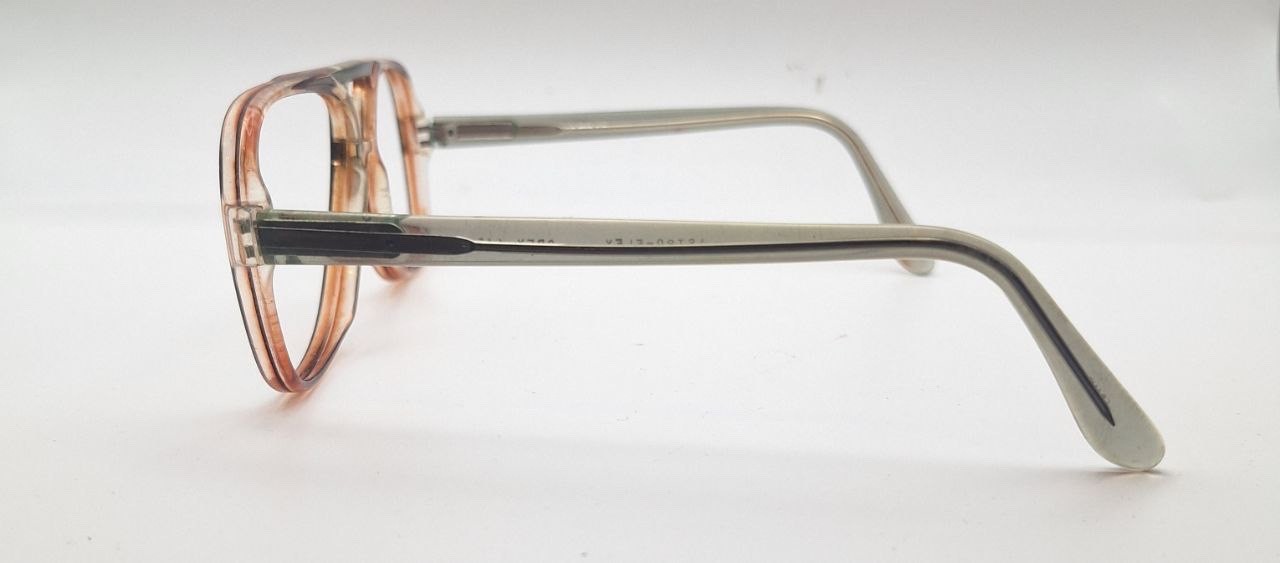 Vintage REM Gray Translucent Pilot Sunglasses FRA… - image 5