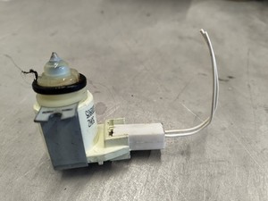 Siemens E44M566EU/36 Magnetventil 90915.02 0306905 Stecker Salzbehälter #60184