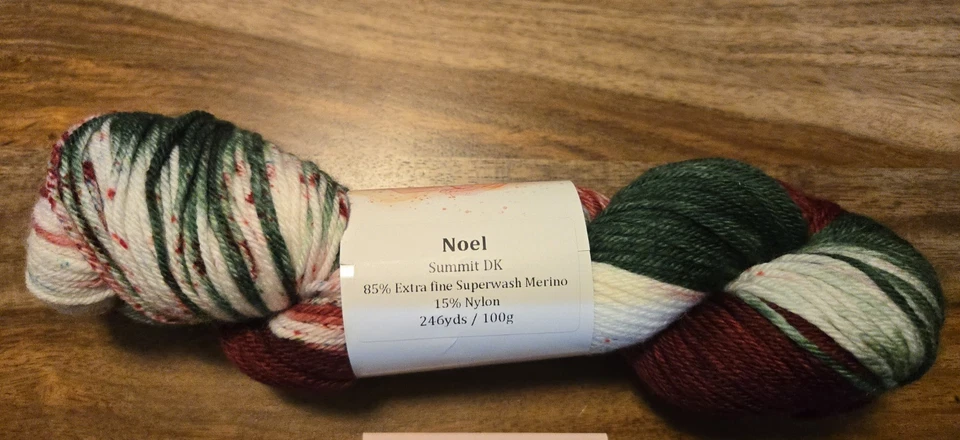 Holiday Destash - Evergreen Yarn Studio DK Summit - Mistura de lã/nylon, 246 jardas. - Imagem 2 de 2