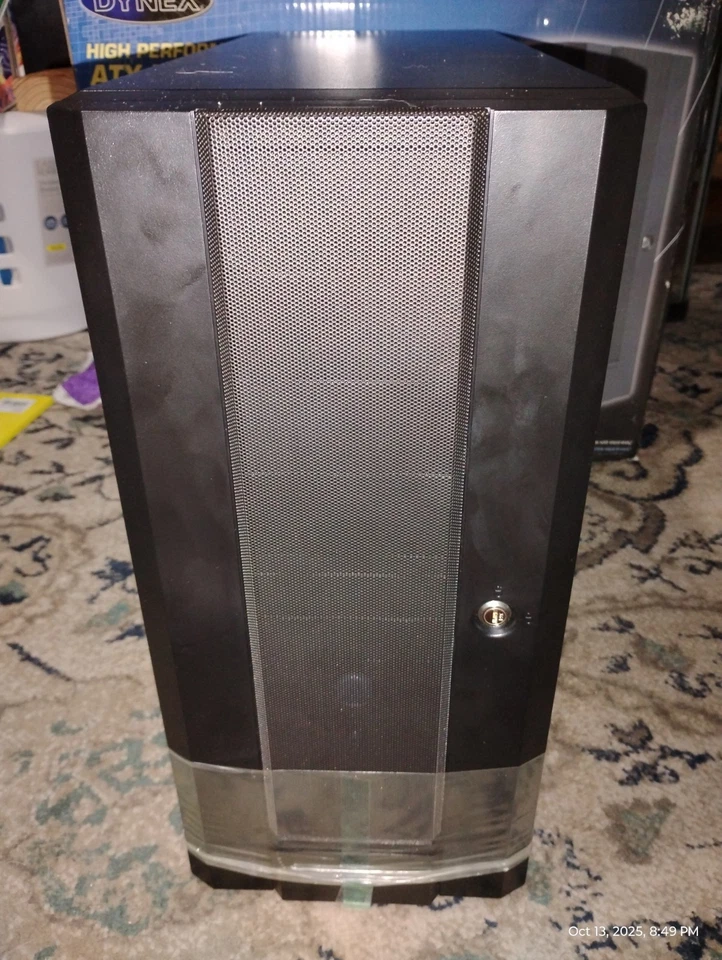 Estuche para computadora Dynex Dx-500cc ATX torre media con fuente de alimentación y ventilador Foto 4 de 4