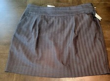 OLD NAVY NEW Stretchy Above the Knee Skirt Gray Pinstripe Sz 12