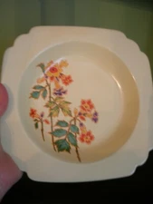 Homer Laughlin China - Riviera Columbine dish ... 7 3/4 in - EXCELLENT CONDITION