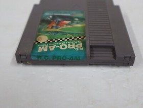 R.C. Carro Pro-Am (NES, 1988) solo 3 tornillos