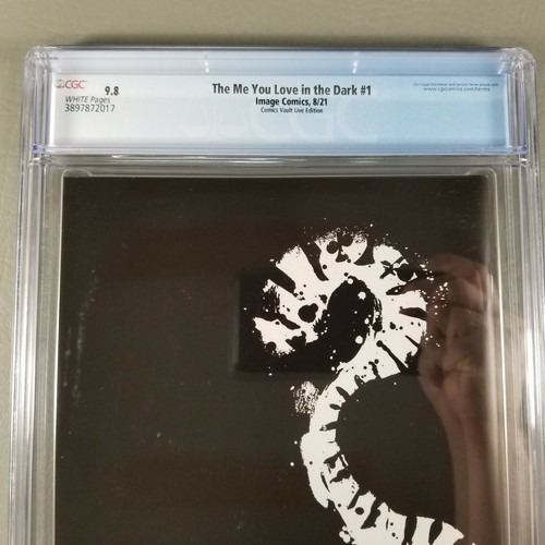 The Me You Love In The Dark #1 Gold Foil Comic Vault Live Edition CVL CGC 9.8 NM - Picture 6 of 9