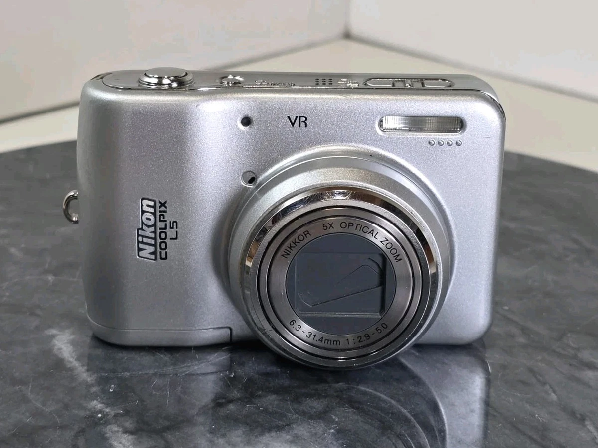 Nikon Coolpix L5 Digital Cameras with Auto Power Save for Sale