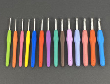 Soft Handle 14 PC Set Crochet Hooks Needles Knit Yarn Aluminum 2.0 mm - 10 mm