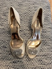 Badgley Mischka Ivory Satin Crystal Peep Toe D  Orsay Heels Women  s Size 10