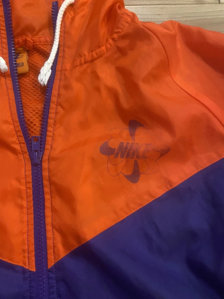 Chaqueta cortavientos Nike Windrunner para hombre M con capucha negra púrpura verde molinete  Foto 2 de 4