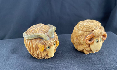 HARMONY KINGDOM POT BELLY - TAMMIE RAM und Willie Goat Boxen.  Sehr guter Zustand