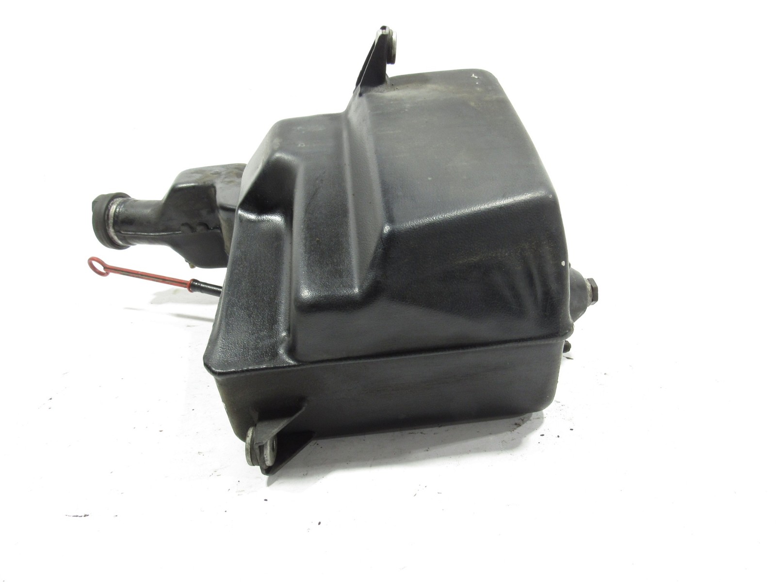 02-06 Maserati Coupe GT 2004 4.2L RWD Engine Oil Reservoir Tank |