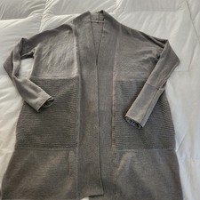 lululemon sit in lotus Wrap Gray Merino Wool Size Med READ